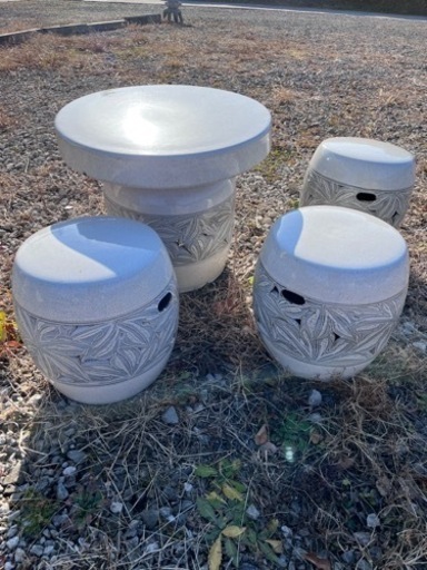 【売約済】信楽焼き テーブル イス3脚セット 庭園 屋外用