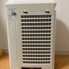 空気清浄機　SHARPの画像