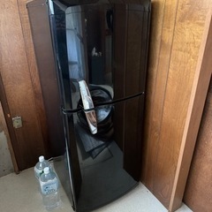 2ドア冷蔵庫 綺麗です