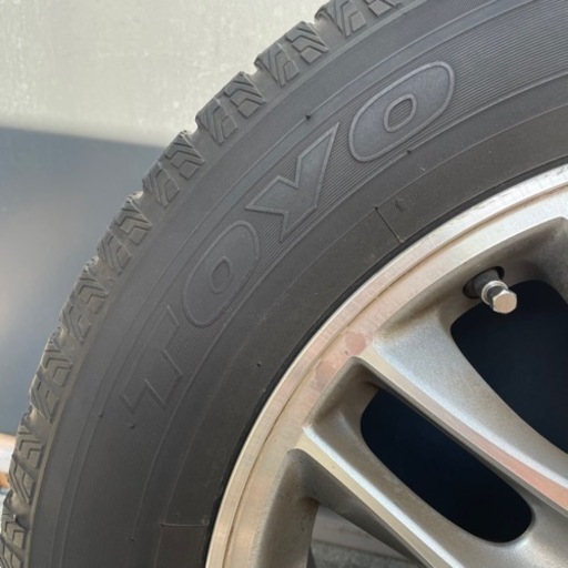 スタッドレスタイヤ4本　TOYO GARIT G5 215/60R16