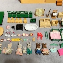 【希少品】シルバニア 初代 赤い屋根の大きなお家 人形,家具,小物セット 子供 おもちゃの画像
