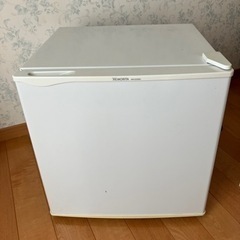 小型冷蔵庫