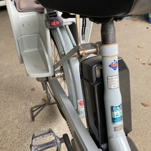 バッテリーほぼ新品‼️ブリヂストン 電動自転車ビッケ リア