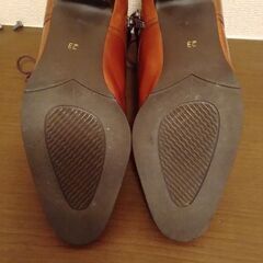 ジャンク・茶色ブーツ23センチの画像