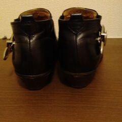 ジャンク・黒ショートブーツ23センチの画像