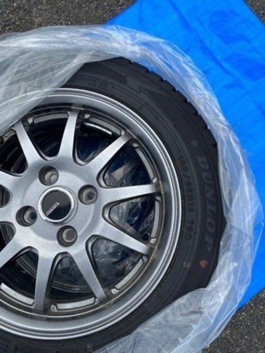 ダンロップ　DUNLOP 冬用タイヤ　スタッドレス　アルミホイール付き　