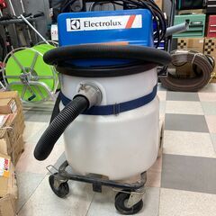 【集塵機】大きいサイズお探しの方へ！　ELECTRO LUX UZ878A ¥17,600円の画像