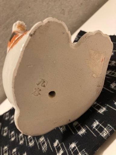 九谷焼　猫置物　招き猫