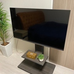 TOSHIBA 43インチ　テレビ（テレビ台込み）