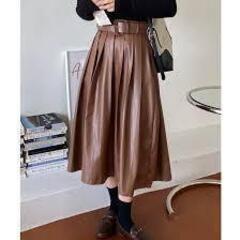 Diosfront ディオスフロント　　　フレアスカート　ブラウン　美品　ウエスト６７　　　ウエストタックAラインレザースカート(ベルト付)の画像