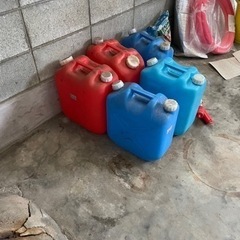 灯油　ポリ缶の画像