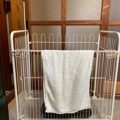 ストーブガードの画像