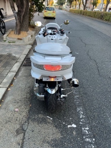 【YAMAHAマジェスティーSG20J 4D9  美車　オールホワイトカスタム