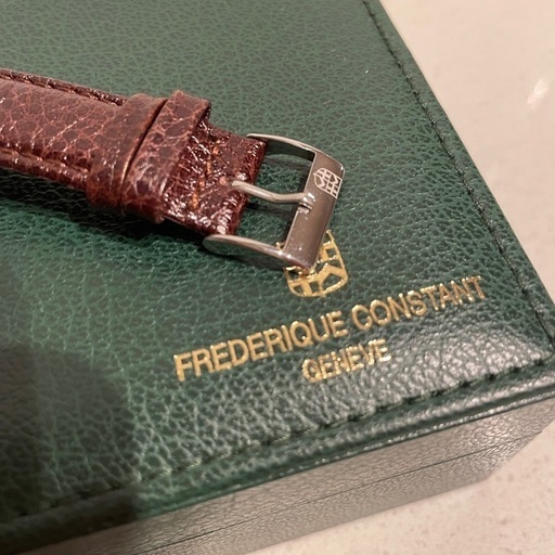 FREDERIQUE CONSTANT クラシック カレ ハートビート