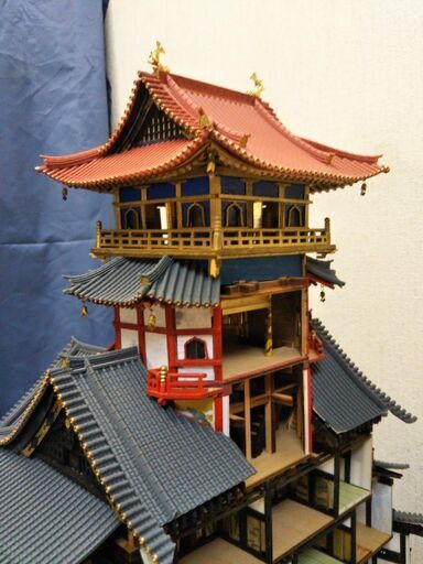 ディアゴスティーニ　木製　安土城　完成品　アクリルケース、フィギュア、解説本110巻付き