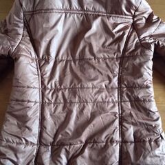 フード取り外し可能 ダウンコート ショート丈 GUかユニクロですの画像