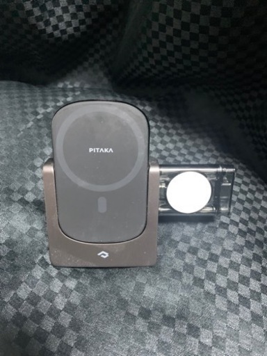 PITAKAワイヤレス充電スタンド