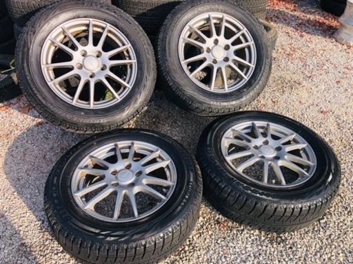 冬タイヤ  215/60R16 PCD114アルミ付きスタッドレス 4本組