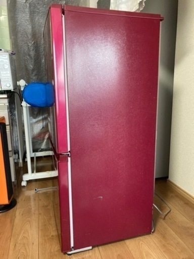 ☆AQUA 冷蔵庫  157L   珍しいワインレッド色　内部クリーニング済み