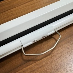 【美品】 プロジェクタースクリーン  84インチの画像