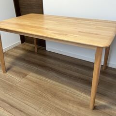 【値下げ・現金手渡に変更】ニトリ　ダイニングテーブル　幅135×奥行80×高さ70cm