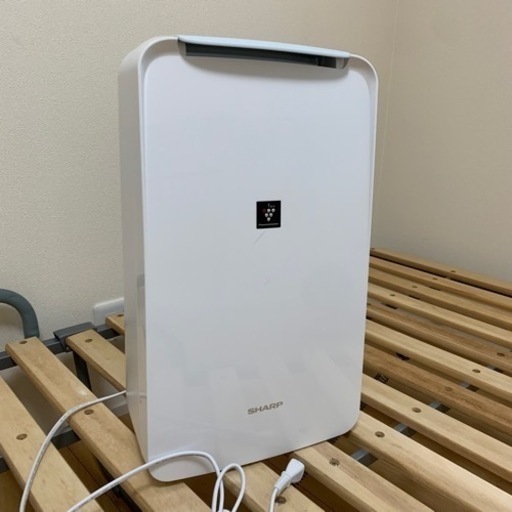 2020年製 シャープ 衣類乾燥除湿機 CV-J71-W プラズマクラスター ホワイト SHARP