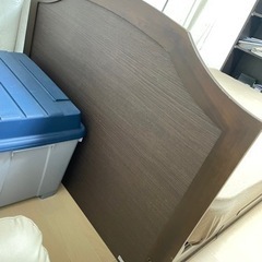 シモンズ製収納付きベッド(セミダブル)(骨組みのみ)の画像