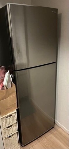 【値下げしました】2018年製 SHARP 冷凍冷蔵庫(225L)