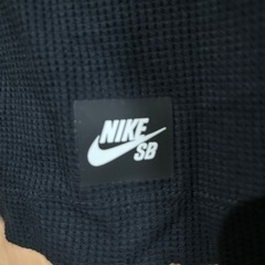 NIKE 長袖シャツの画像