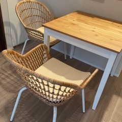 IKEA ダイニングテーブルセットの画像