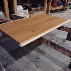 テーブルの天板の画像