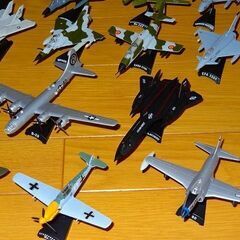 週刊デル・プラドコレクション 世界の戦闘機 ダイキャストモデル　全６５機＋バインダー資料2冊セットの画像