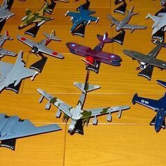 週刊デル・プラドコレクション 世界の戦闘機 ダイキャストモデル　全６５機＋バインダー資料2冊セットの画像