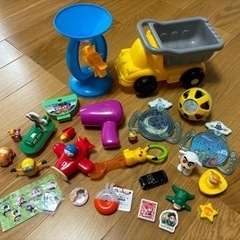おもちゃ色々①（②と合わせて300円
）