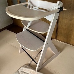 ベビーチェア2こセットの画像