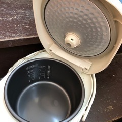 炊飯器　ホワイト　2005年製の画像