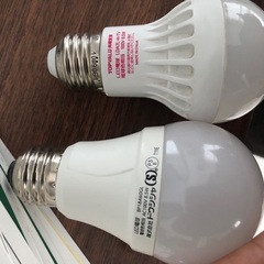 LED電球　2つ