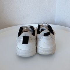 adidas18cmスニーカーの画像