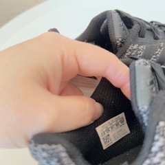 adidas18.5cmスニーカーの画像