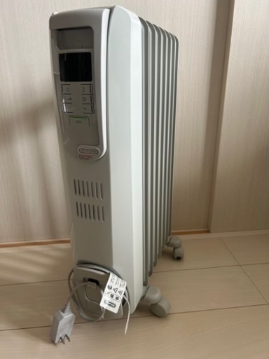 【お取引中】デロンギオイルヒーター美品