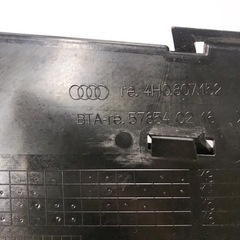 【純正品】Audi アウディ A8の画像