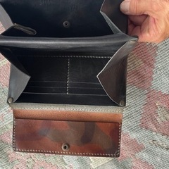 レザー長財布の画像