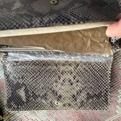 レザー長財布の画像