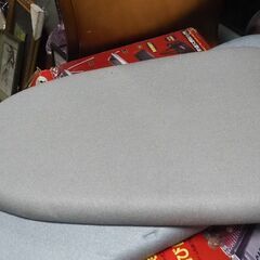 アイロン台、６０ｘ３４