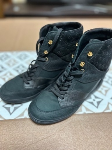 ルイヴィトン　モノグラム　ハイカットスニーカー　靴