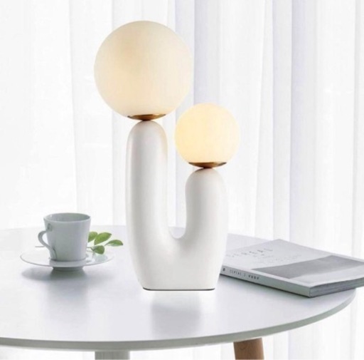 ❤️新品❤️テーブルランプ 卓上ライト LED ベッドサイドランプ リビング 寝室 電球付き
