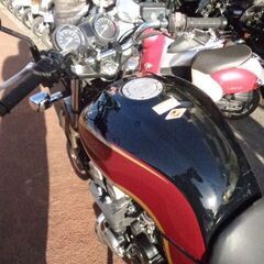 NO.4856　ＣＢ７５０　ＲＣ４２　空冷４サイクルＤＯＨＣ１６バルブ４気筒７５０ｃｃ　ブラック＆レッド　☆彡の画像
