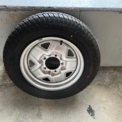 ジムニー　スペアタイヤ175/80R16