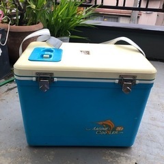 差し上げます　釣り用クーラーボックス