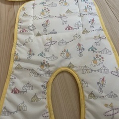 ⭐︎超美品⭐︎ベビーカー 座面シート 保冷剤入れポケットあり の画像